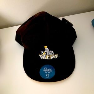 7 5/8 fitted Valparaiso Crusader hat